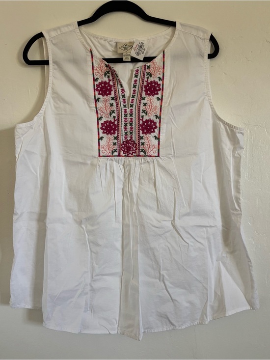 St. John's Bay Tops - St.John’s Bay White Sleeveless Embroidered Tunic Top with Pink Floral Detail